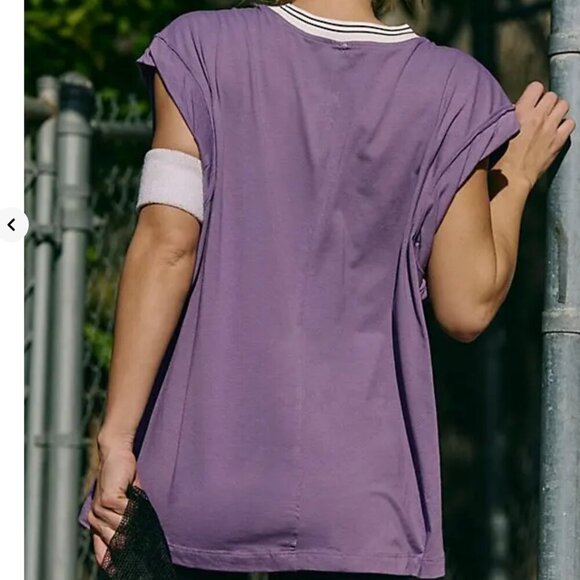 #56 NWT Free People Don't Sweat It Oversized Tee in Violet - Picture 2 of 6